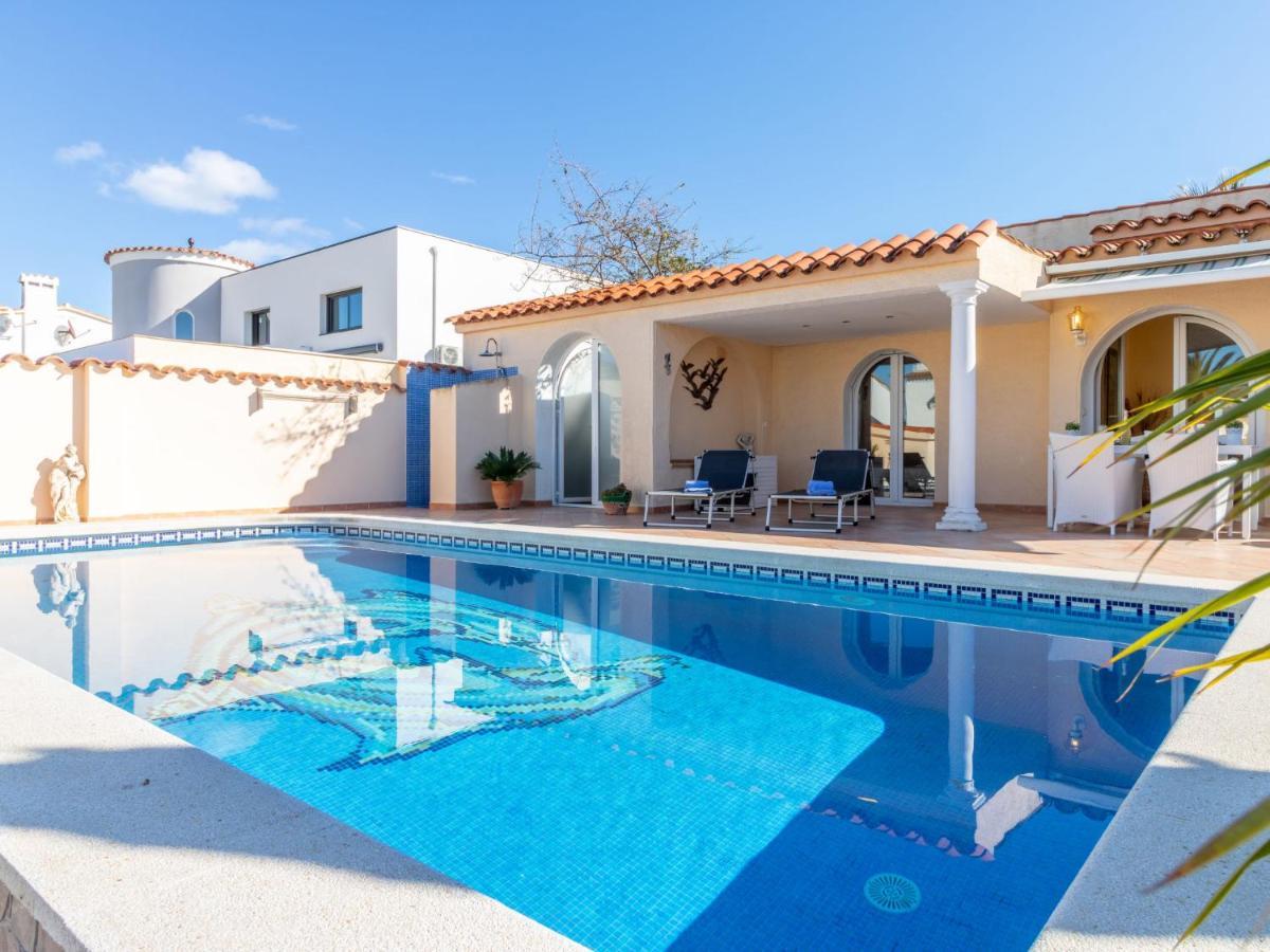 Holiday Home Bonica By Interhome Empuriabrava Buitenkant foto