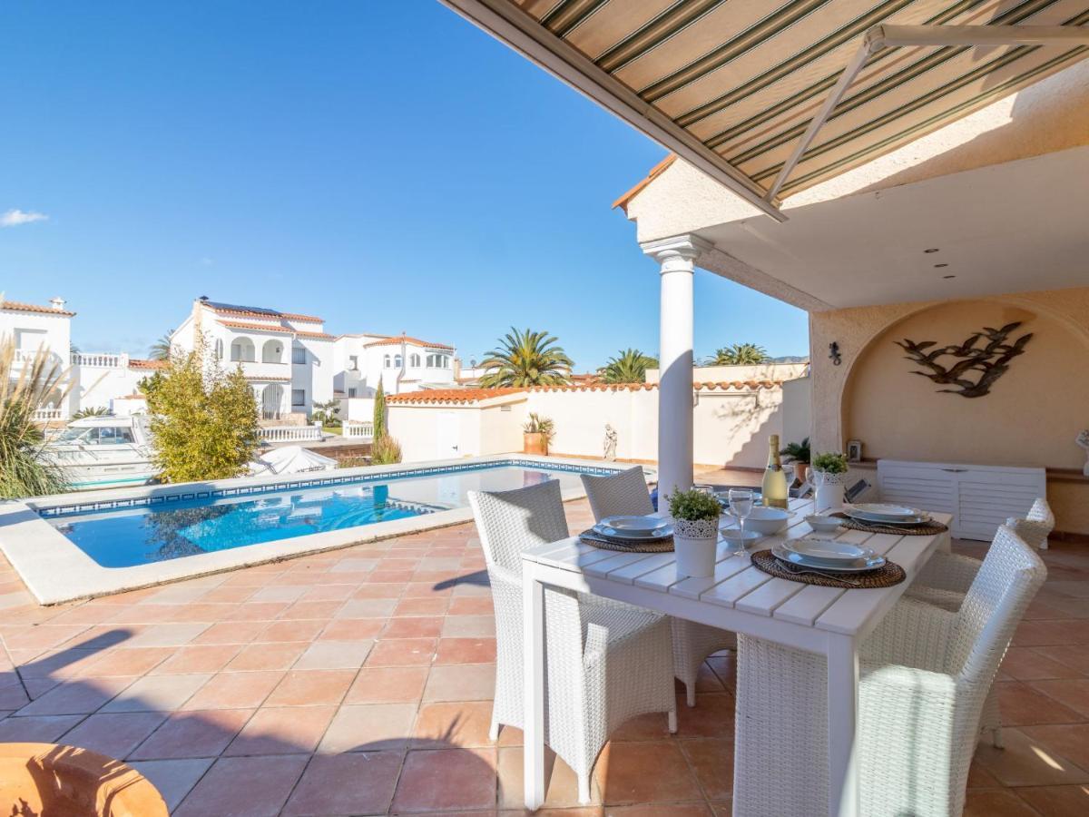 Holiday Home Bonica By Interhome Empuriabrava Buitenkant foto
