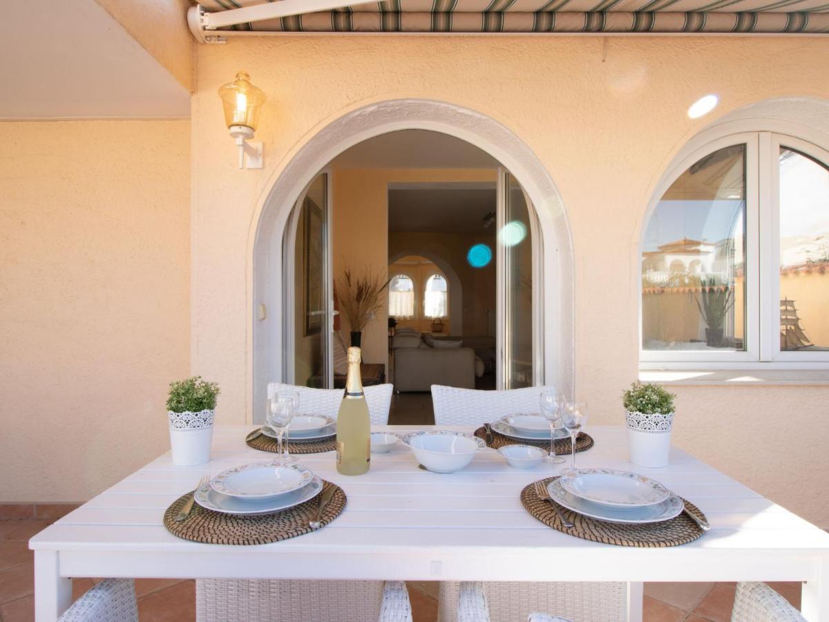 Holiday Home Bonica By Interhome Empuriabrava Buitenkant foto