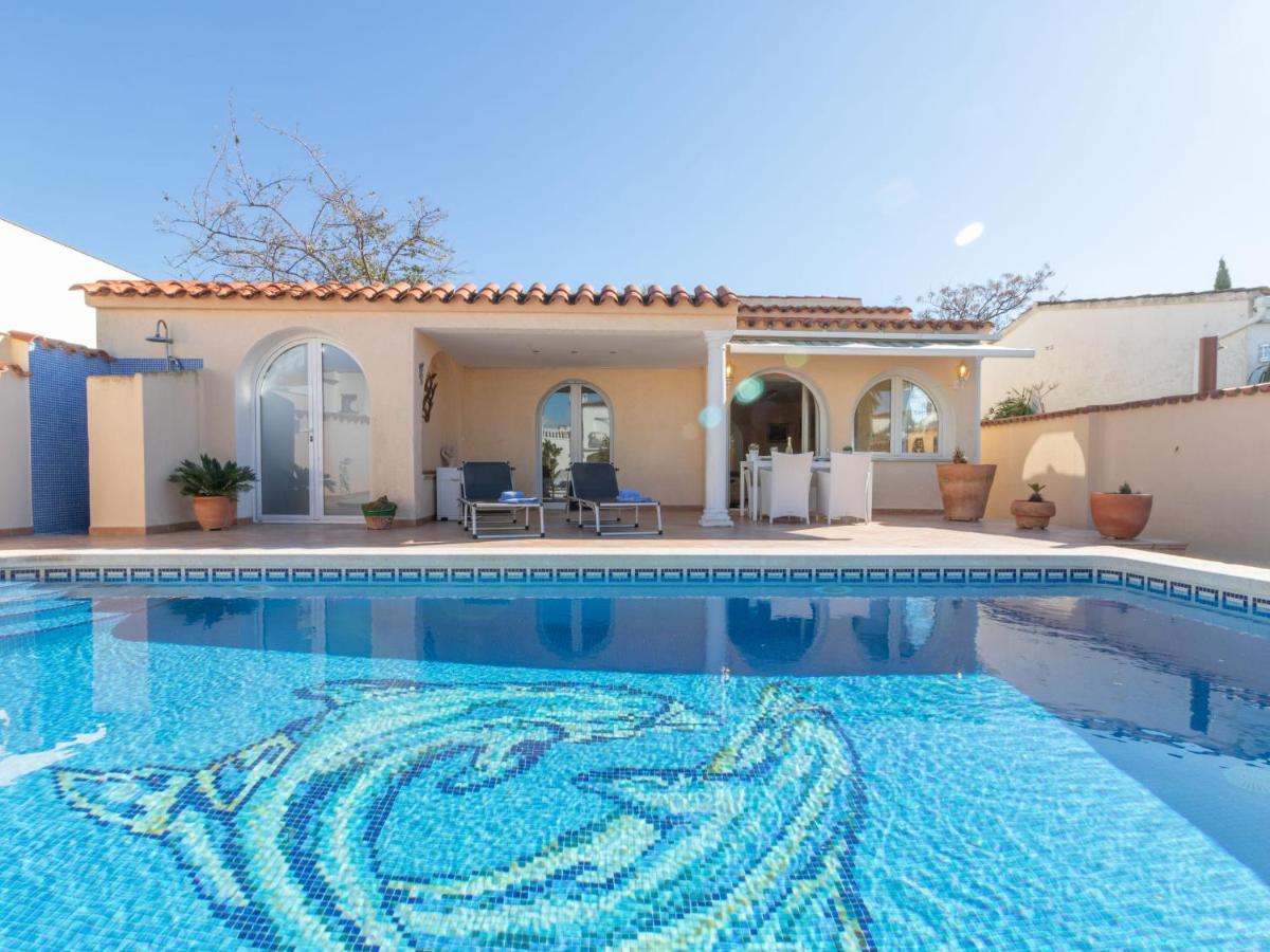 Holiday Home Bonica By Interhome Empuriabrava Buitenkant foto