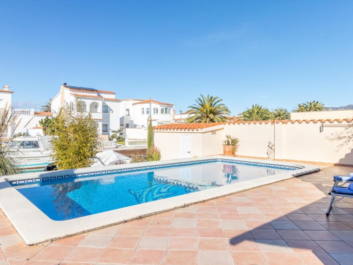 Holiday Home Bonica By Interhome Empuriabrava Buitenkant foto