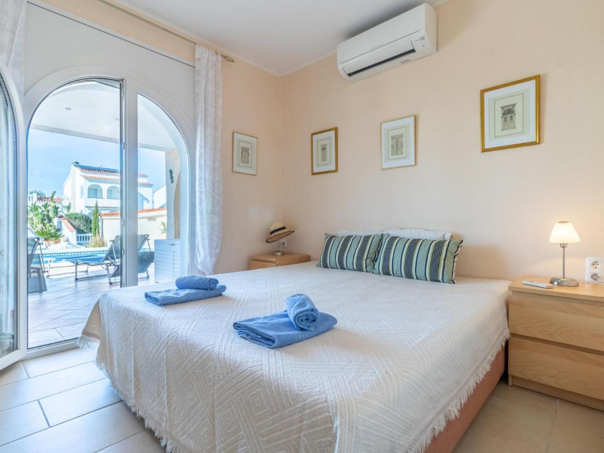 Holiday Home Bonica By Interhome Empuriabrava Buitenkant foto